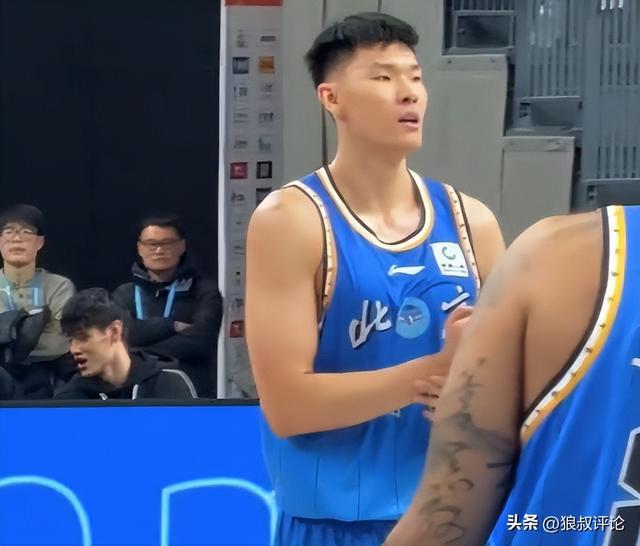 彩票-范子铭：今天开赛前压力挺大 第四节拼抢篮板球更多是本能反应